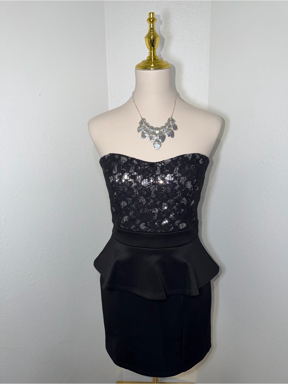 Juniors Strapless Black Sequin Dress